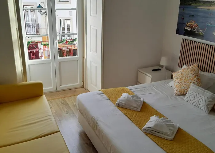 Casa Joao Chagas Guesthouse, Constancia, By Viva A Vida - Alojamentos E Szálloda 3*